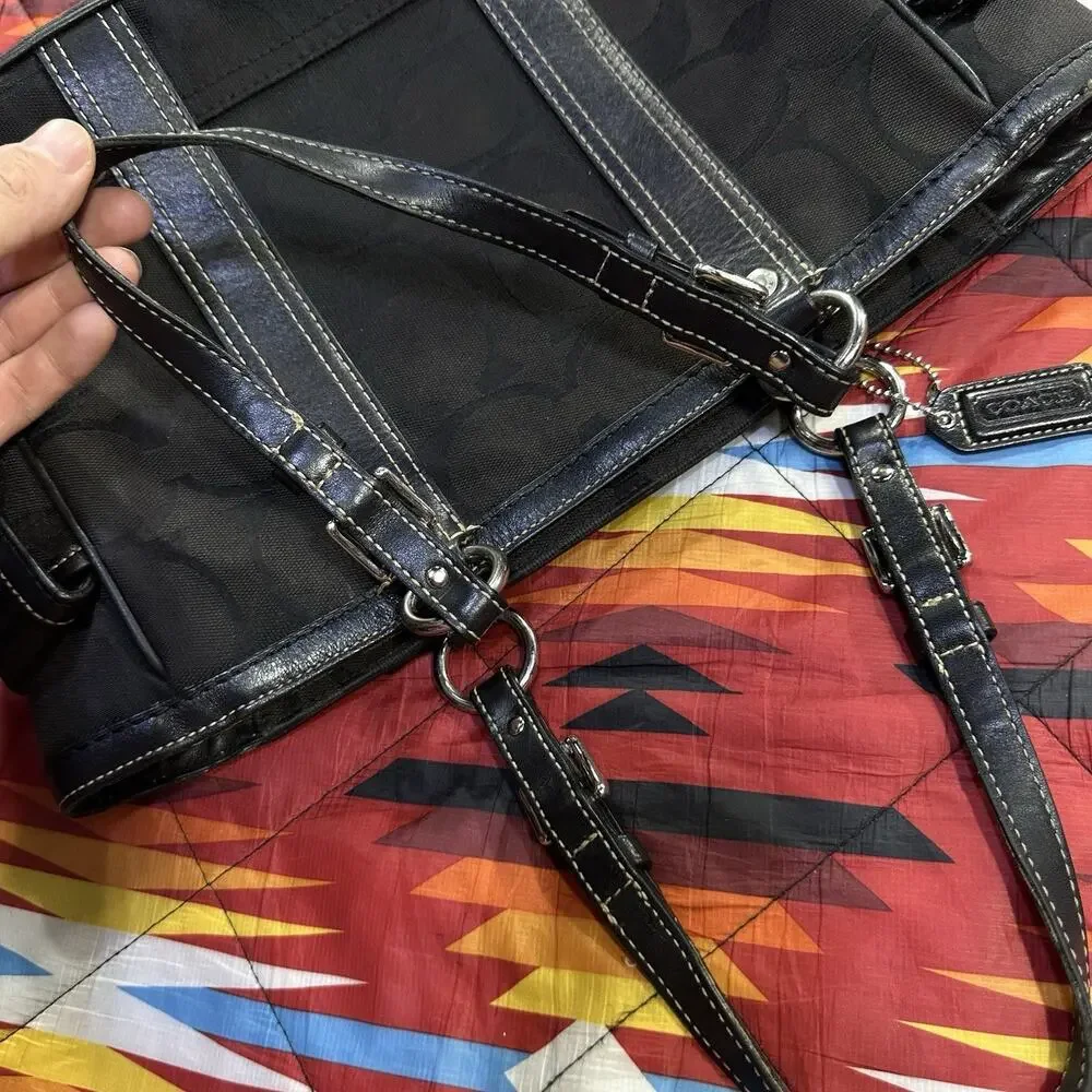 Coach faded black